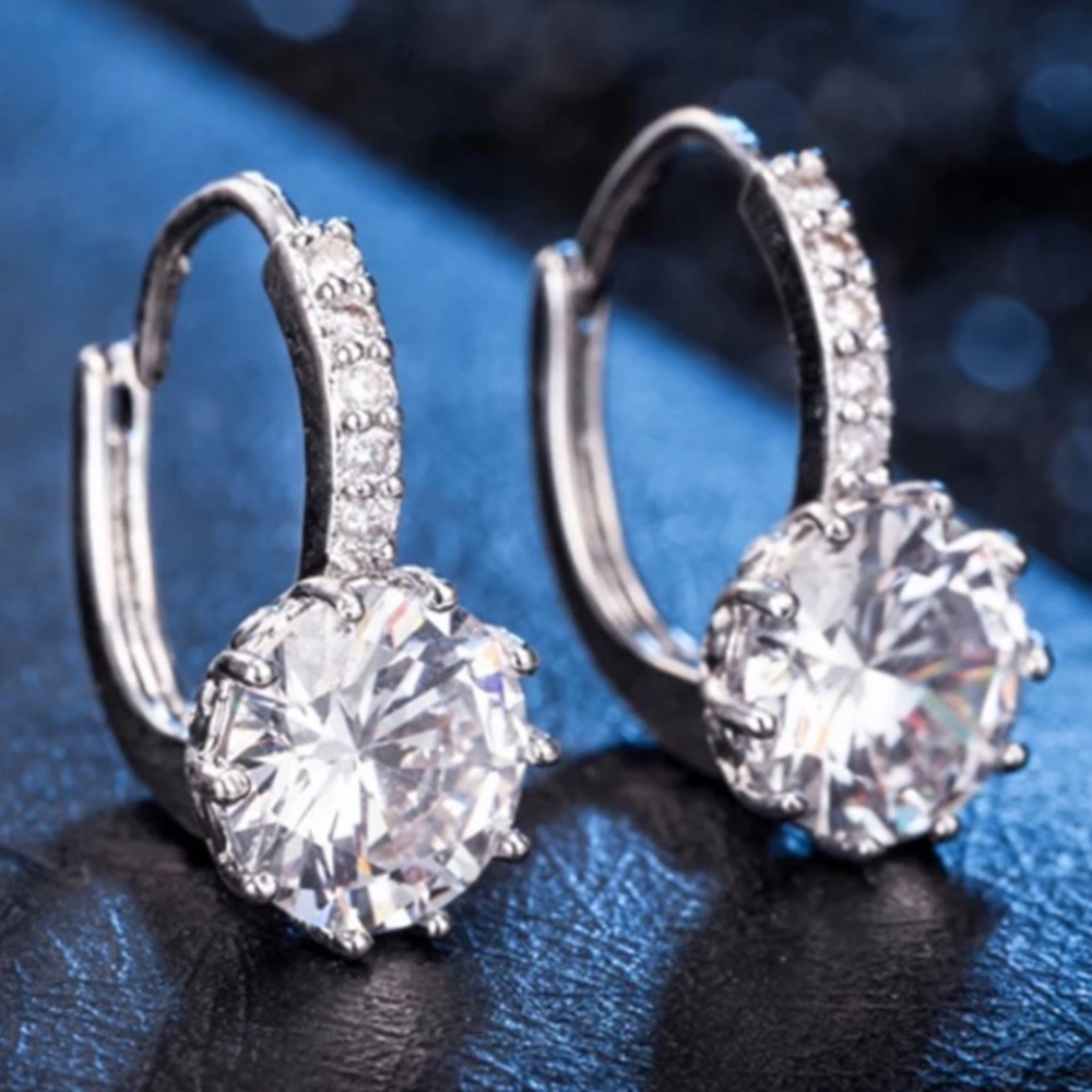 Sterling silver stud earrings - Picture 2 of 5